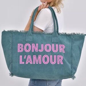 🔥NWOT🔥 Large Bonjour L’amour Canvas Tote With Fringe Detail